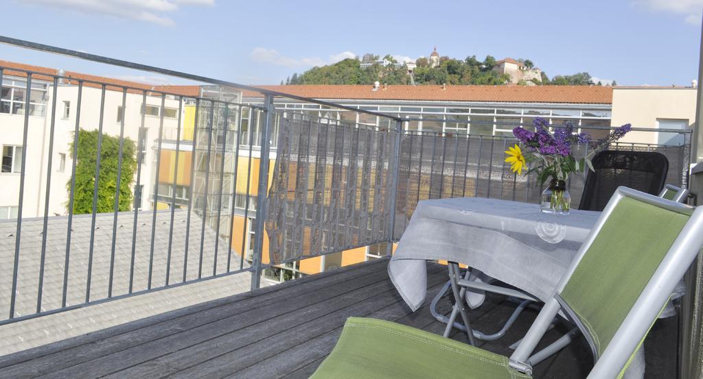 Apartment Mit Grossem Balkon Graz Luaran gambar