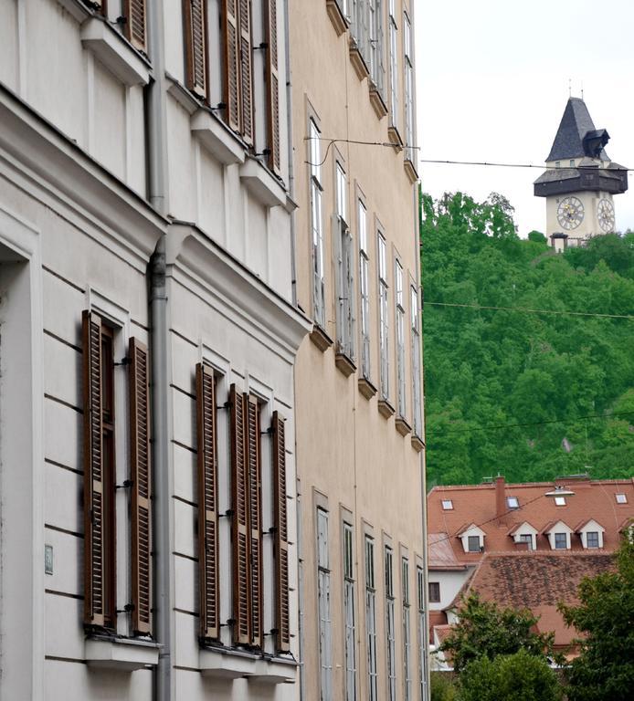 Apartment Mit Grossem Balkon Graz Luaran gambar