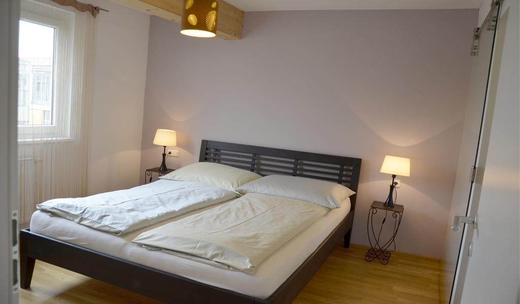 Apartment Mit Grossem Balkon Graz Luaran gambar